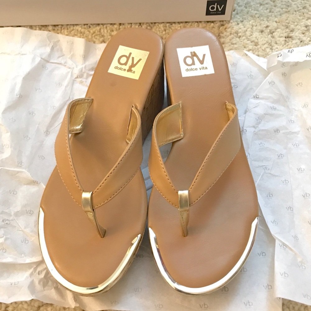 DV by Dolce Vita Caitlin Cork wedge